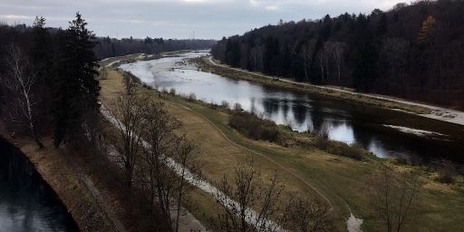 Blick von der Großhesseloher Brücke